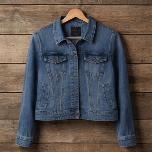 Celebrity Pink Blue Denim Jean Jacket - Classic Button-Front Size L